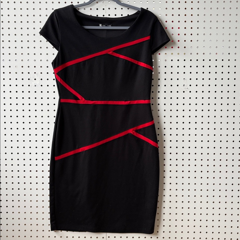 Valerie Bertinelli Black Dress with Red Accents Size 10